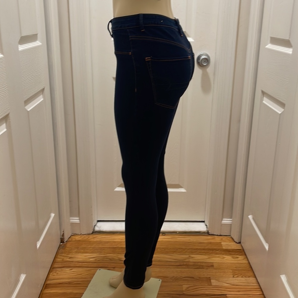 High-Waisted Skinny Jeans 6 - Picture 2 of 3